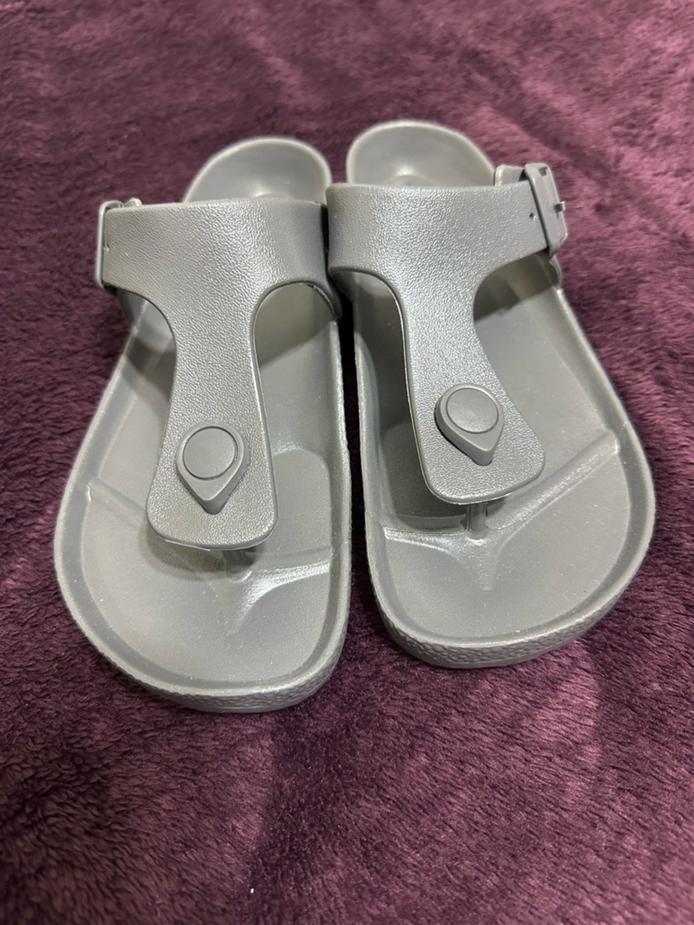 Maurices Gray Women's Thong Sandals